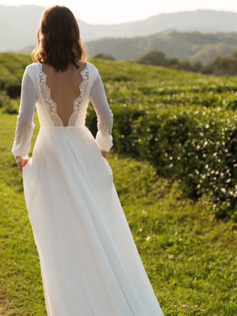 Modest Long Sleeves Minimalist Summer Wedding Dress Beach Casual Size 4 and 6